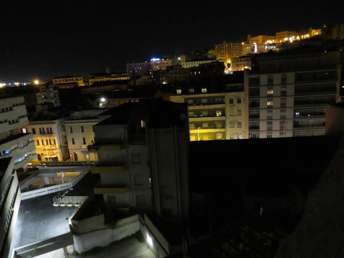 Luna Rossa Rooms Каляри Екстериор снимка